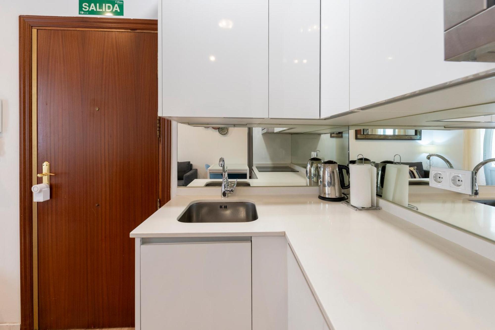 For You Rentals Puerta Del Sol Apartments Temporal Pre10B Мадрид Экстерьер фото