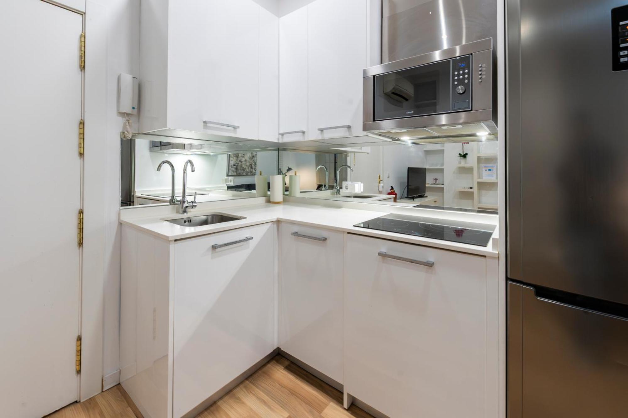 For You Rentals Puerta Del Sol Apartments Temporal Pre10B Мадрид Экстерьер фото